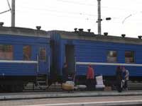У поїзді „Будапешт - Москва” закарпатські митники виявили схованку з трикотажем на суму 27 800 гривень