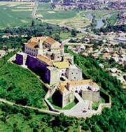 На найвищій вежі Мукачівського замку встановили годинник