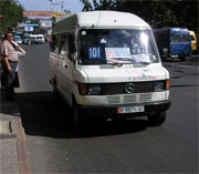 Міська влада Ужгорода нарешті займеться впорядкуванням паркування "маршруток" і автобусів?