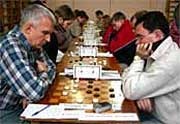 У чемпіонаті Закарпаття зі швидких та блискавичних шашок переміг Михійло Дикун із Тячівщини