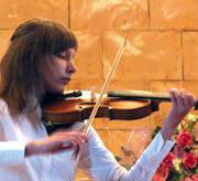 Альона Пинзеник: "Скрипка здатна зачепити людську душу"
