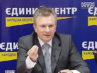 Ігор Кріль: прем'єр повинен працювати - це стосується і Януковича, і Тимошенко