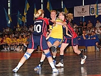 Сьогодні в Ужгороді жіноча гандбольна збірна України добилася права брати участь у фінальній частині чемпіонату Європи