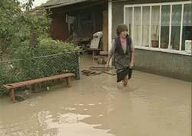 Мешканці Закарпаття розчарувалися у страхуванні майна після нищівної повені