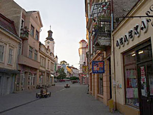 Ранок на пішохідній вулиці Ужгорода - Корзо.