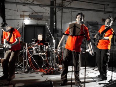 Юрій Андрухович та гурт "Karbido" представлять в Ужгороді свій альбом під назвою "Самогон"