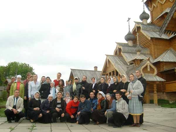 Ужгородське молодіжне братство здійснило паломництво святинями України