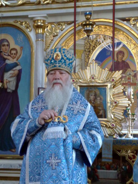 Архієпископ Хустський і Виноградівський Марк відзначив 35-ліття священицької хіротонії