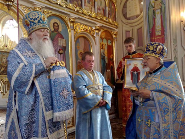 Архієпископ Хустський і Виноградівський Марк відзначив 35-ліття священицької хіротонії
