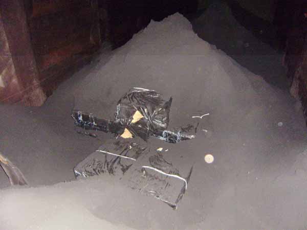 На кордоні в Закарпатті в потягові з залізною рудою знову відкопали контрабандні сигарети