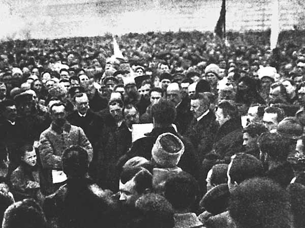 22 січня 1919 року в Києві на Софійському майдані було проголошено Акт злуки Української Народної Республіки та Західноукраїнської Народної Республіки