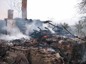 У закарпатському селі Вишка на пожежі згоріло подружжя пенсіонерів (ОНОВЛЕНО)