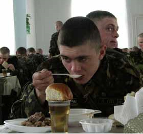 Закарпаття: За СРСР у Мукачеві працювала школа армійських кухарів