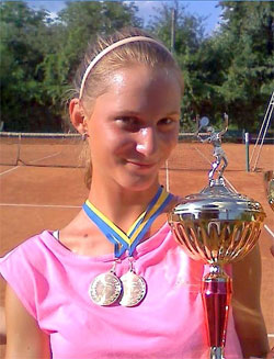 16-річна закарпатка Вікторія Бонь стала майстром спорту з тенісу