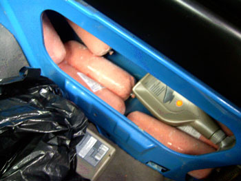 Закарпатські прикордонники знайшли в "Опелі" 63 кг м’ясної контрабанди (ФОТО)