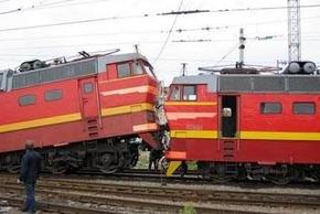 У сусідній із Закарпаттям Івано-Франківській області поїзд зіткнувся з бульдозером