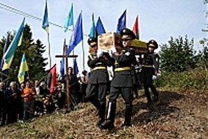 На Закарпатті відбулася церемонія перепоховання розстріляних січових стрільців (ФОТО)