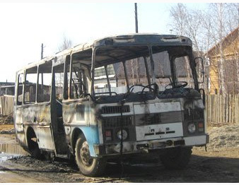 Закарпаття: Вночі у Сваляві згорів автобус "ПАЗ"