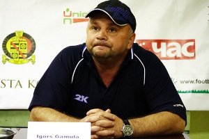 Тренер "Закарпаття" вважає нинішній рік для футбольної України не дуже вдалим і чекає зустрічі з Шуфричем 