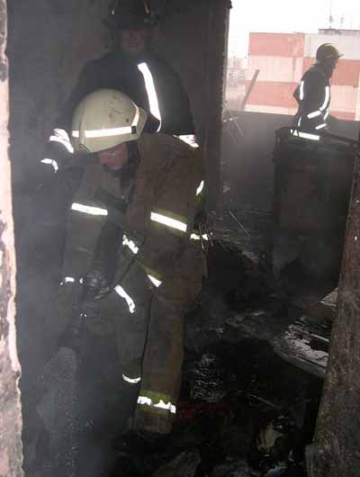В Ужгороді під час гасіння пожежі в квартирі знайшли тіло її власника