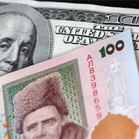 Торги на міжбанку відкрилися в діапазоні 8,1025-8,1370 грн/дол.