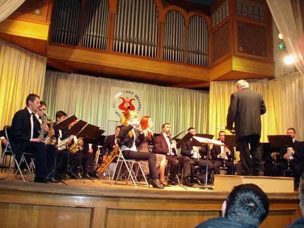 До 8 березня в Ужгороді пройшов концерт духового оркестру Закарпатської обласної філармонії