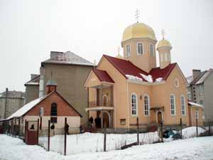 У неділю в ужгородській церкві Божого Милосердя освятять іконостас