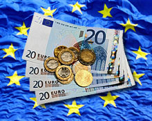 Торги по долару на міжбанку відкрилися в діапазоні 7,9215-7,9310 грн/дол., євро - 9,6490-9,6625 грн/євро.