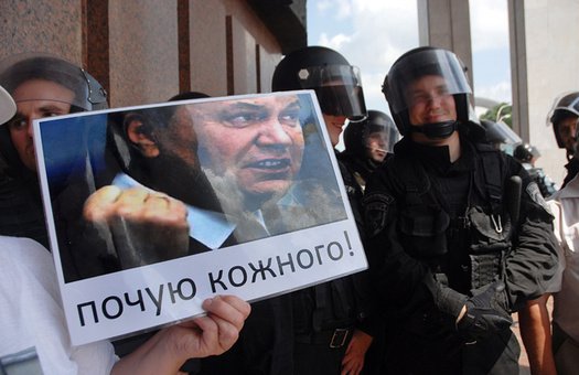 Режим Януковича: ставка на терор