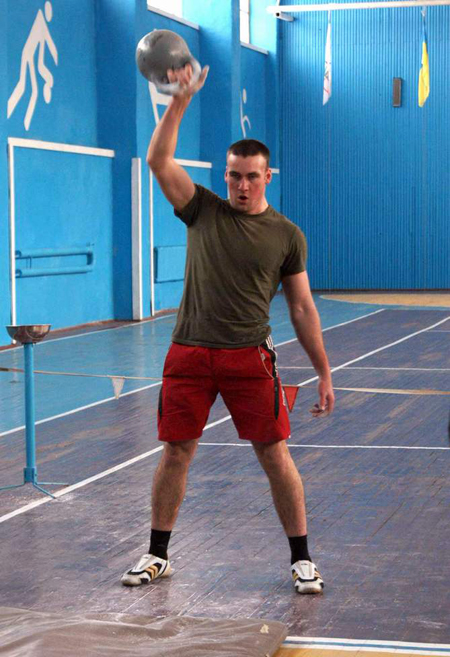 Військові з Закарпаття взяли участь у змаганнях з гирьового спорту у Львові (ФОТО)