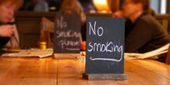 В Угорщині заборонили курити в громадських місцях