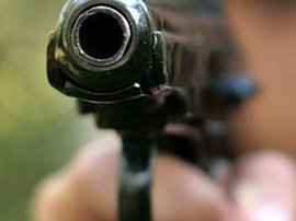 61-річна мукачівка вчинила стрілянину в ательє