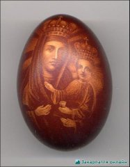 Закарпатська художниця малює на яйцях унікальні картини (ВІДЕО)