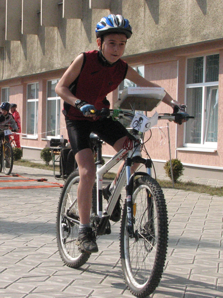 В Ужгороді пройшов чемпіонат Закарпаття зі спортивного орієнтування на велосипедах
