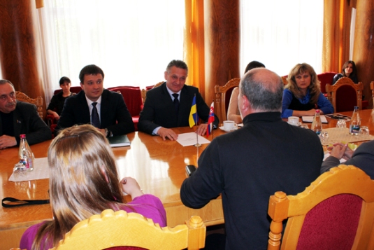 Закарпатські та словацькі журналісти зустрілися в Ужгороді (ФОТО)