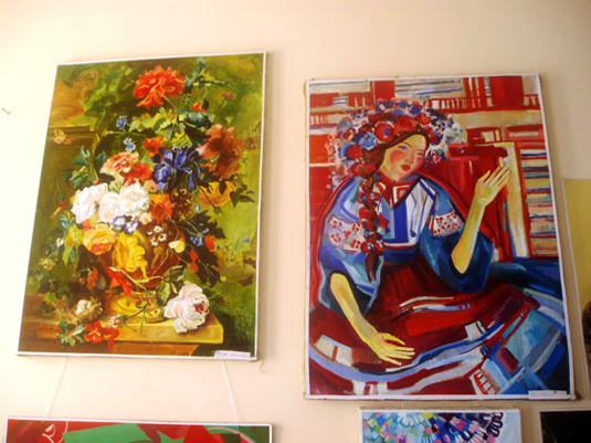 У Виноградові відкрили виставку творів молодих митців (ФОТО)