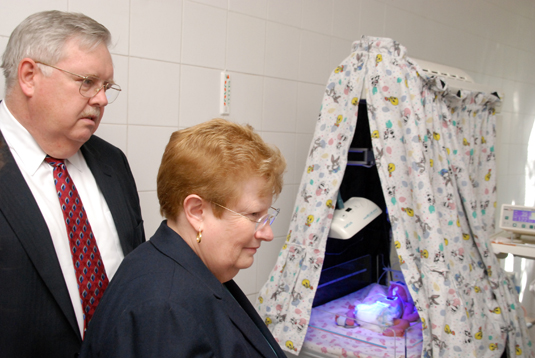 Посол США був по-доброму вражений від відвідин Ужгородського перинатального центру (ФОТО)
