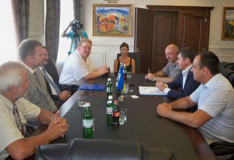 Голова Закарпатської облради зустрівся з сенаторами Чехії (ФОТО)