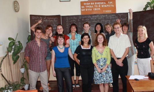 Волонтери з США провели курси для вчителів англійської мови шкіл Закарпаття (ФОТО)