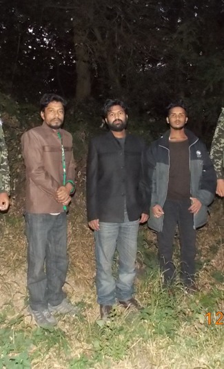 На Закарпатті біля кордону зі Словаччиною затримали трьох бангладешців-нелегалів