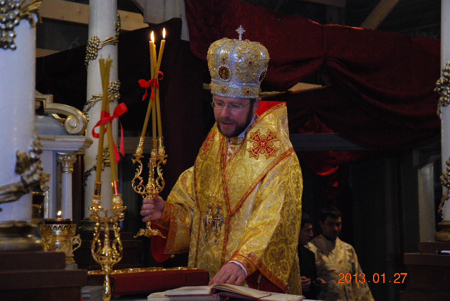 Владика Ніл відслужив приміційну Архієрейську Літургію українською мовою (ФОТО)