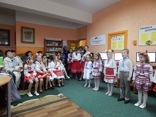 В Ужгороді організували Свято української мови для школярів і вчителів села Сюрте (ФОТО)