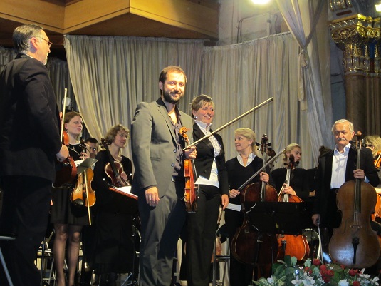 Світовою прем’єрою завершився виступ симфонічного оркестру обласної філармонії