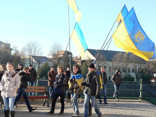 Студенти в Ужгороді через консульства подякують Європі за резолюцію по Україні