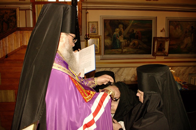 Владика Феодор здійснив нові монаші постриги в монастирях в Домбоках і Сільці (ФОТО)
