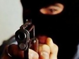 Заправку в Солотвині пограбував чоловік в масці та з пістолетом