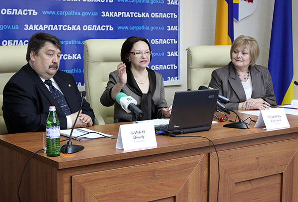 В Ужгороді розповіли про нюанси спрощення візового режиму (ФОТО, ВІДЕО)