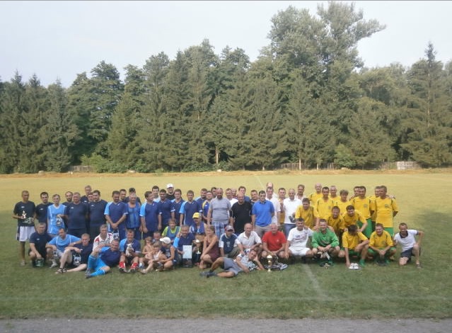 У Буштині організували міжнародний футбольний турнір серед ветеранів (ФОТО)