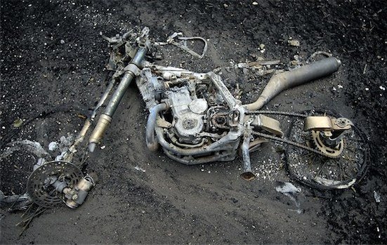 На Виноградівщині разом з 1,5 га трави згорів мотоцикл Aprilia