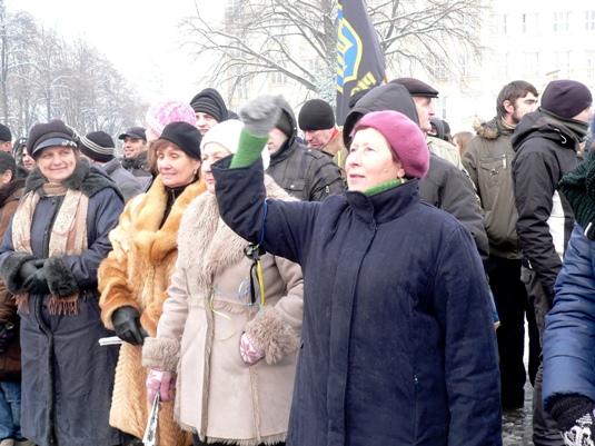 В Ужгороді завершилось чергове народне віче, земляків підтримали нардепи Верховної Ради (ФОТО, ВІДЕО)
